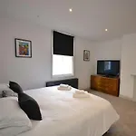 فندق مبيت وإفطار The Chapel House 4*