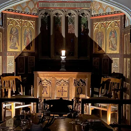 The Chapel House Oda ve Kahvaltı 4*