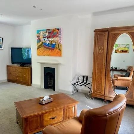 Oda ve Kahvaltı The Chapel House 4*